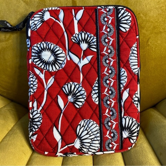 Vera Bradley iPad cover like new condition - Picture 1 of 7